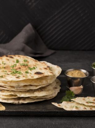 delicious-roti-arrangement-table